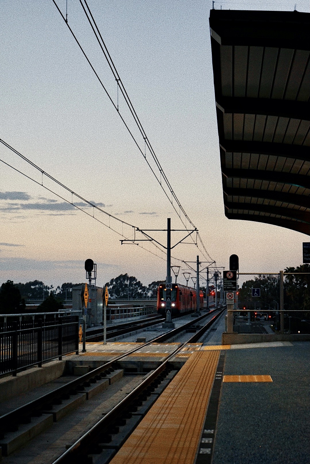 Trolley platform in La Jolla